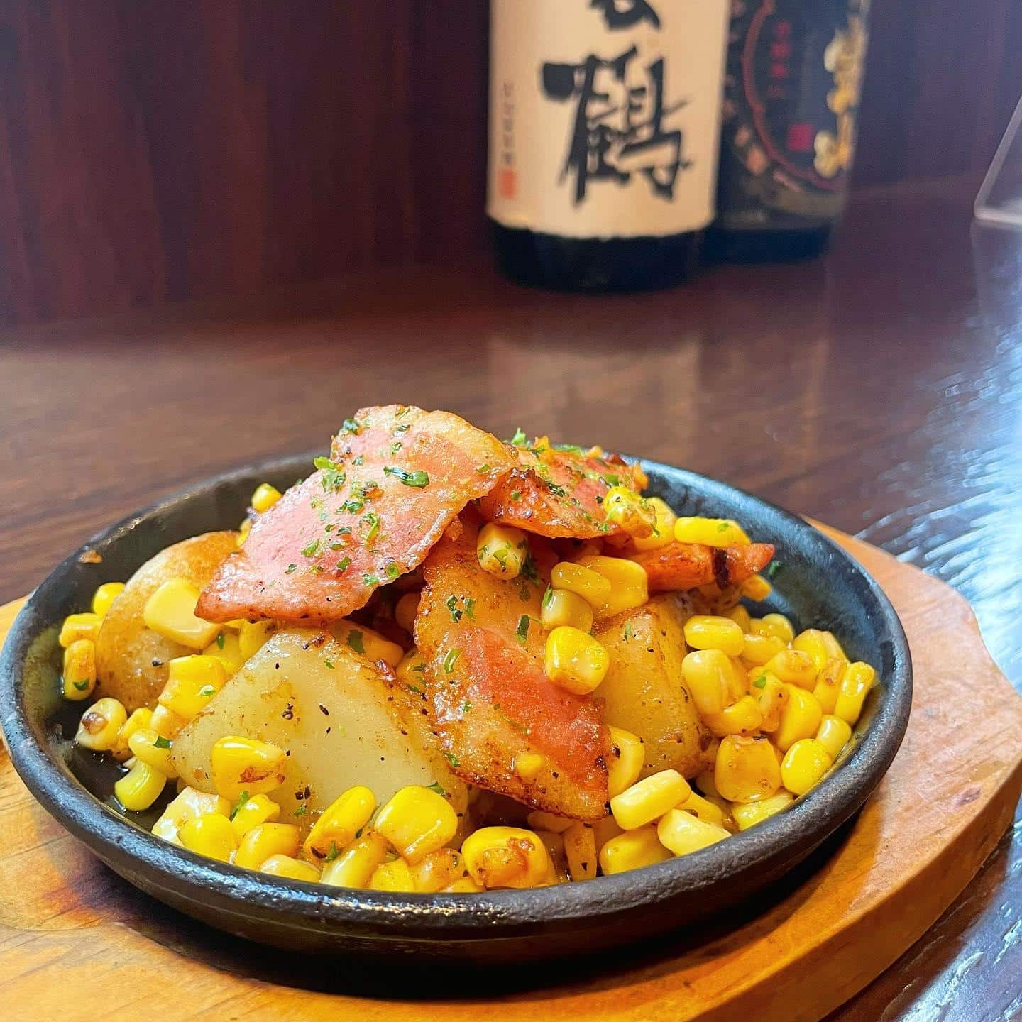 芋蔵新宿のオススメ 個室 歓迎会 居酒屋 もつ鍋 焼酎 レモンサワー やきとん 九州うまいもんと焼酎 芋蔵新宿西口店